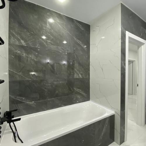 70 кв.  м. кухня - студия + 2 спальни. 07