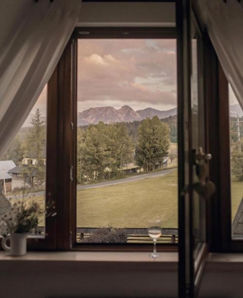 Почему-то в последнее время меня на такие дома тянет. 08