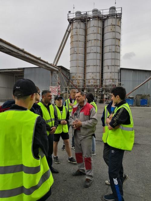 Экскурсия по заводу студентов ивановского политехнического колледжа прошла насыщенно и познавательно. 07