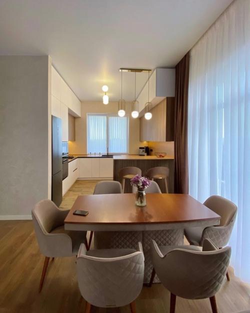 Красивая реализация нашего дизайнера безумно. 01