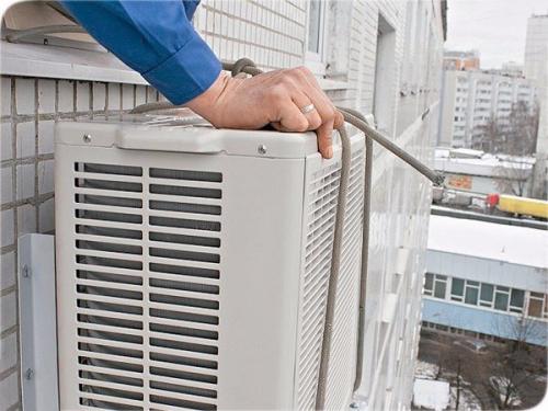 Установка кондиционера.  Что за работа в жару! 05