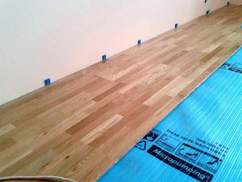 Укладка ламината. Подготовка полов очень важна из-за особенностей конструкции ламинатного пола. 02