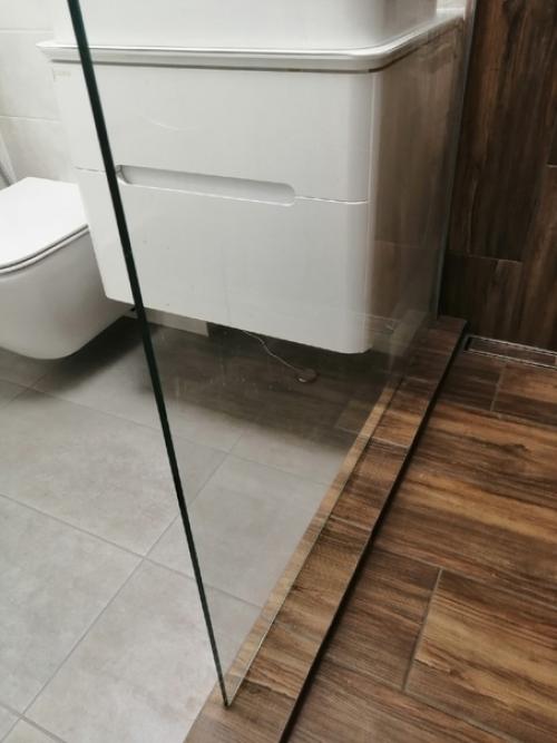 Сан.  Узел с душевой в строительном исполнении в трехкомнатной хрущевке после небольшого расширения и кап. 04