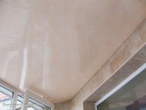 Отделка потолка на балконе - гидроизоляция, утепление и облицовка. 06