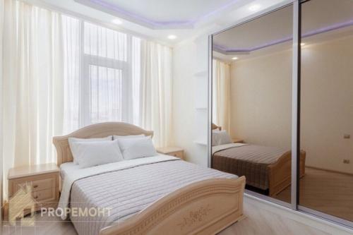 Эта шикарная светлая квартира понравится всем любителям спокойствия, уюта и нюдовых оттенков. 08