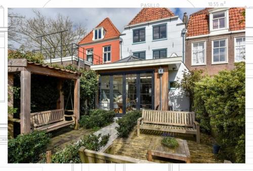 Мы рады представить вам этот уникальный, монументальный и удивительно просторный особняк. 08