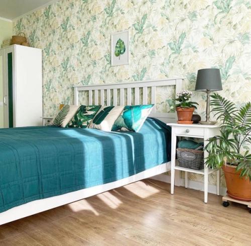 А вот и пример бюджетного скандинавского интерьера. 04