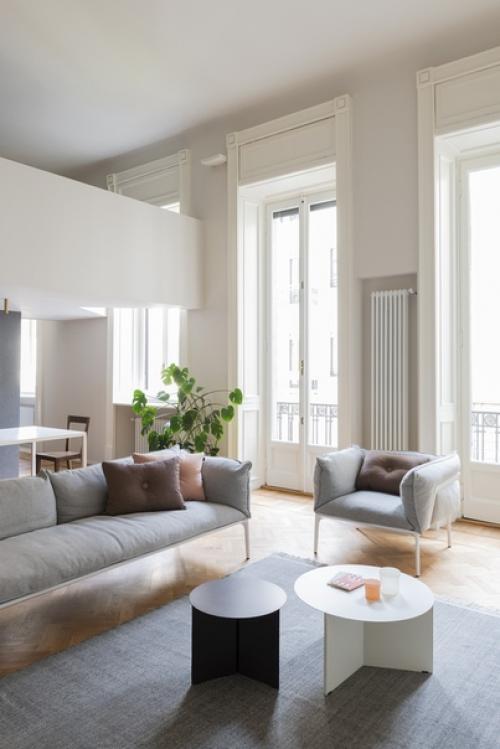 Французские окна от обычных своими размерами и высотой отличаются. 07