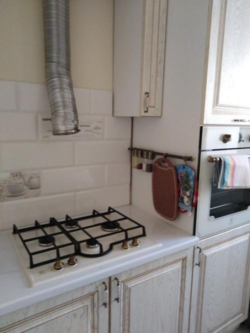 Мы делаем на кухне ремонт, в классич. 02