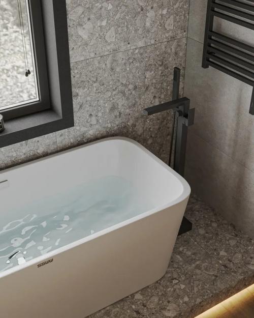 Тепло натуральных материалов, сдержанная элегантность и атмосфера альпийского уюта - всё это воплотилось в ванной комнате в стиле шале. 04