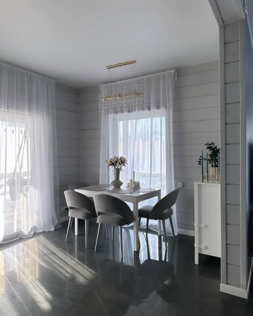 Думаю, слова здесь действительно лишние. 09