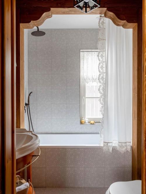 Атмосферный гостевой дом в духе русской усадьбы - место, где прошлое бережно переплетается с настоящим. 07