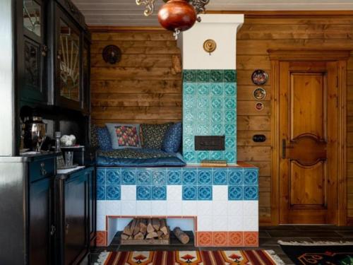 Атмосферный гостевой дом в духе русской усадьбы - место, где прошлое бережно переплетается с настоящим. 01