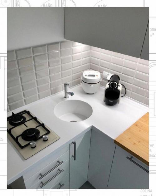 Вот такая кухонька в5, 5кв. 02