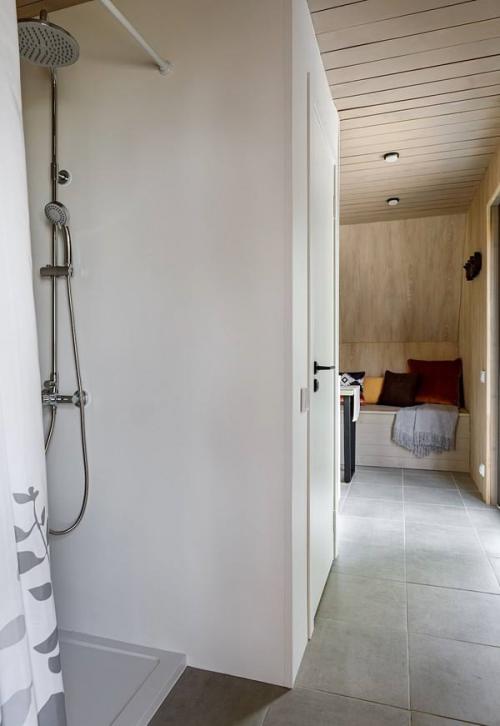 Это не просто парная - это стильный модульный домик, в котором всё продумано до мелочей: 04