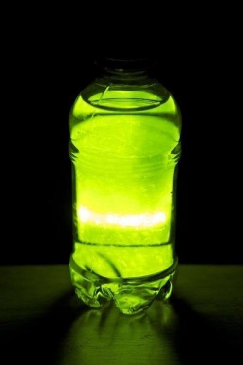 Как сделать светящаяся жидкость своими руками. 01
