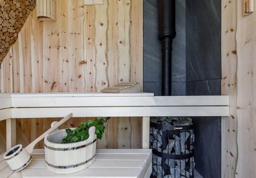 Это не просто парная - это стильный модульный домик, в котором всё продумано до мелочей: 06