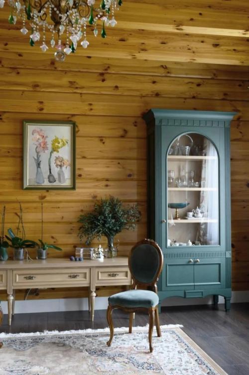 Русская усадьба с её утончённым интерьером вызывает восхищение - здесь чувствуется масштаб, вкус и внимание к деталям. 05