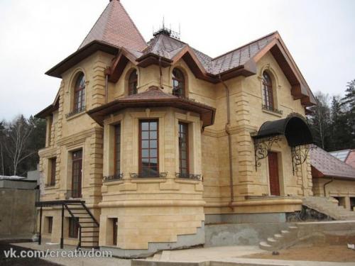 Ракушечник отлично зарекомендовал себя как уникальный стеновой и отделочный материал благодаря следующим свойствам: 02