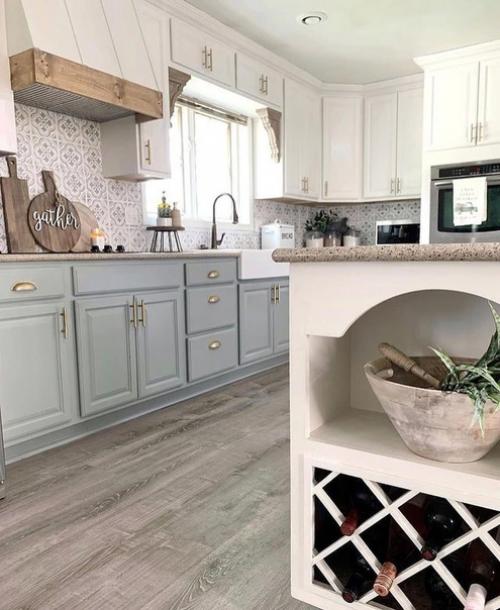 Шикарная кухня.  Очень хорошо подобрана цветовая гамма. 03