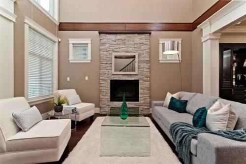 Сочетание бежевого, зеленого и голубого. 01