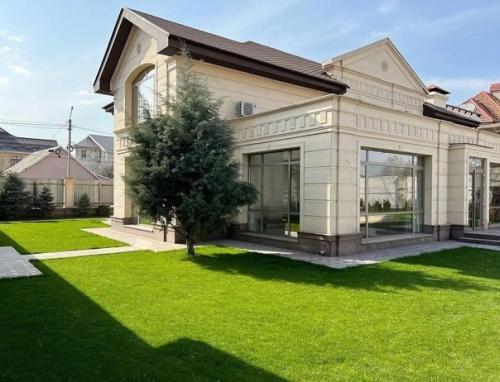 В дом вложили 800 000$. 07