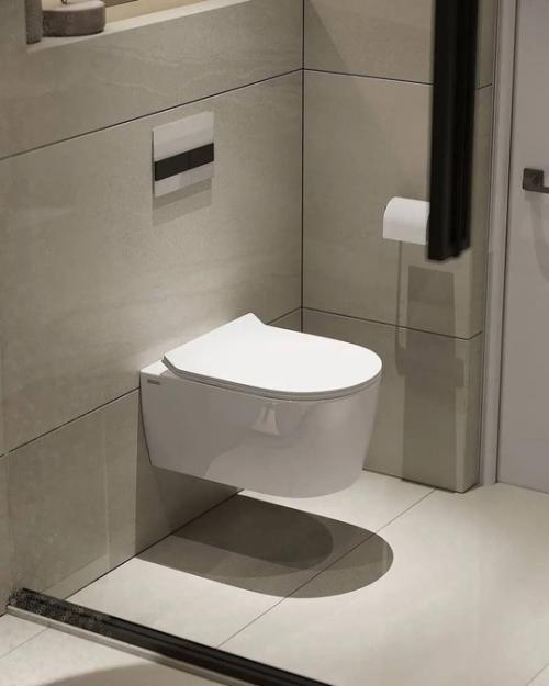 Вашего внимания ванная комната достойна. 05