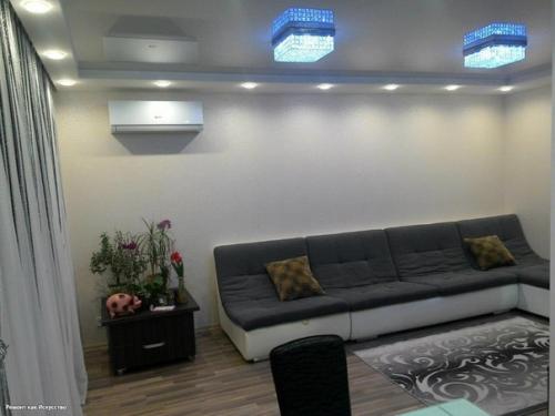 Весь ремонт муж сделал своими руками и самостоятельно. 07