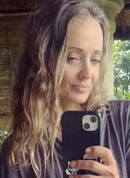 Россиянка бесследно пропала на вулкане, после жуткого сообщения: 01