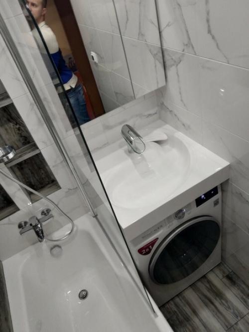 Из маленькой ванны в панельном доме максимум выжал. 04