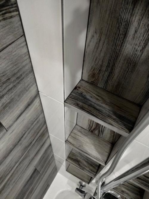 Из маленькой ванны в панельном доме максимум выжал. 01