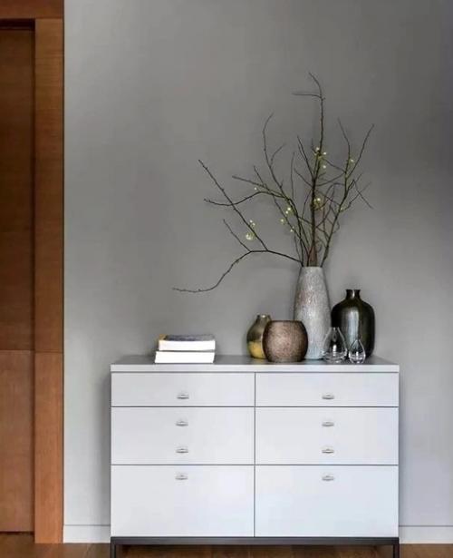 Как же удачно вписались в интерьер занавеси с растительным рисунком!  Сразу задают тон всей кухне. 07