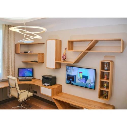 Работа мужа.  Это мебель из массива ясеня в комнате сына. 01