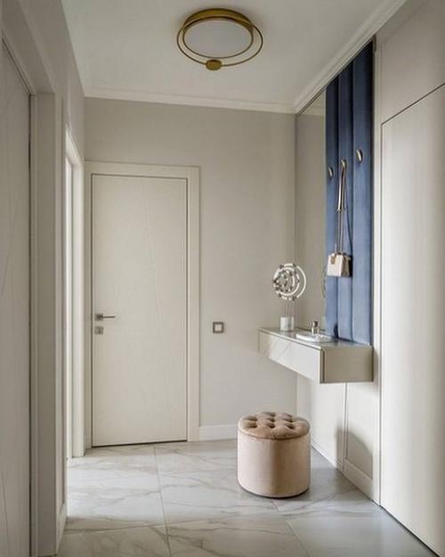 Стильный и гармоничный интерьер однокомнатной квартиры с яркими насыщенными акцентами. 08