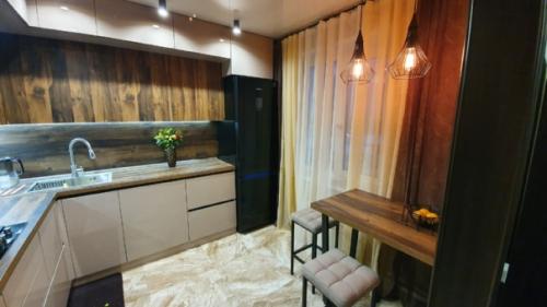 Увидел похожую кухню у вас. 02