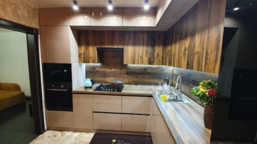 Увидел похожую кухню у вас. 01