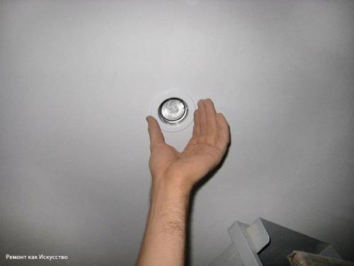 Мы делаем верхний свет и подсветку. 07