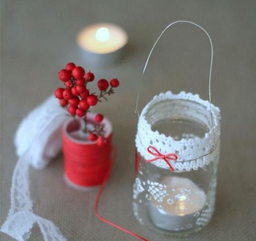 Праздничную атмосферу в доме создают мелочи, вещицы, которые наполняют интерьер. 08