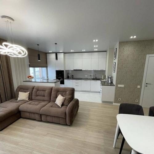 Закончили ремонтировать кухню - гостиную. 02