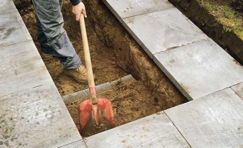 Водоём на даче своими руками. 01