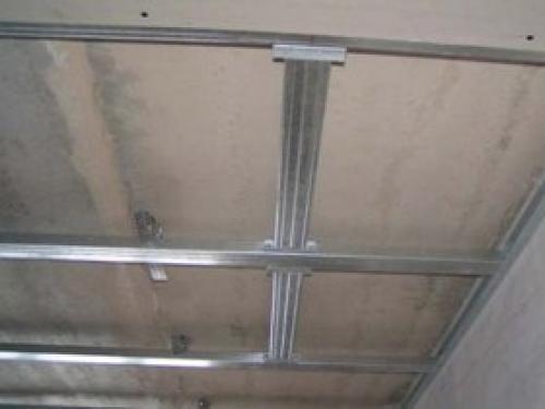 Одноуровневый потолок из гипсокартона своими руками. 01