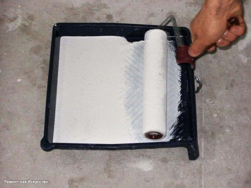 Мы красим стены и потолок. 02