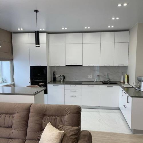 Закончили ремонтировать кухню - гостиную. 07