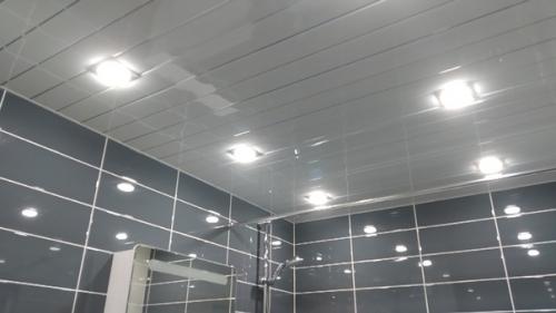 Совместили санузел и ванную комнату. 04