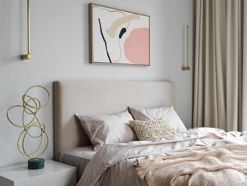 Интерьер спальни, который воплощает женскую энергию. 01