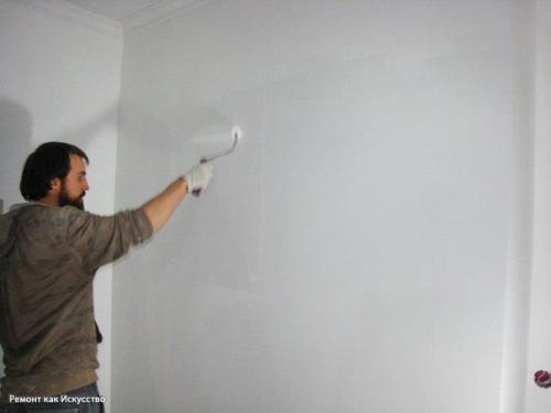Мы красим стены и потолок. 09