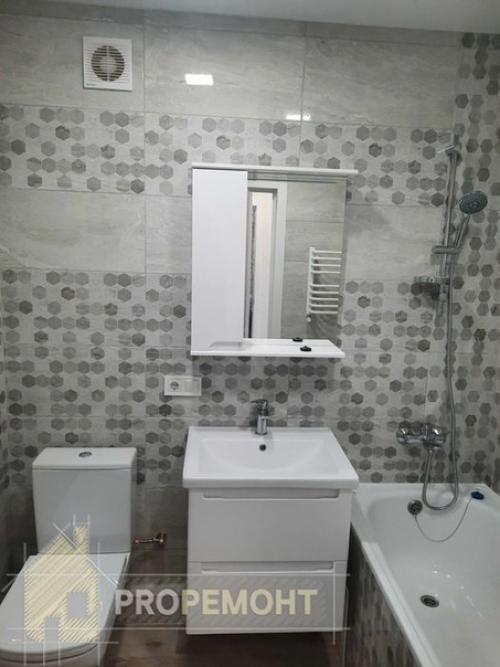 Хотели добавить необычные акценты в дизайн нашей квартиры, площадью 40 кв. 06