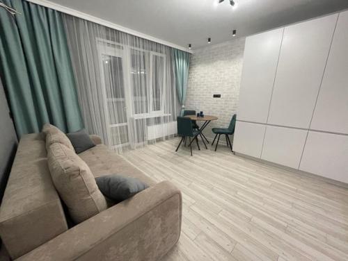 Наконец - то можно похвастаться нашей двушкой. 02