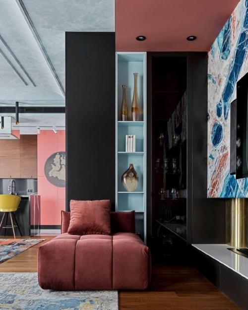 Очень яркий насыщенный интерьер квартиры. 03