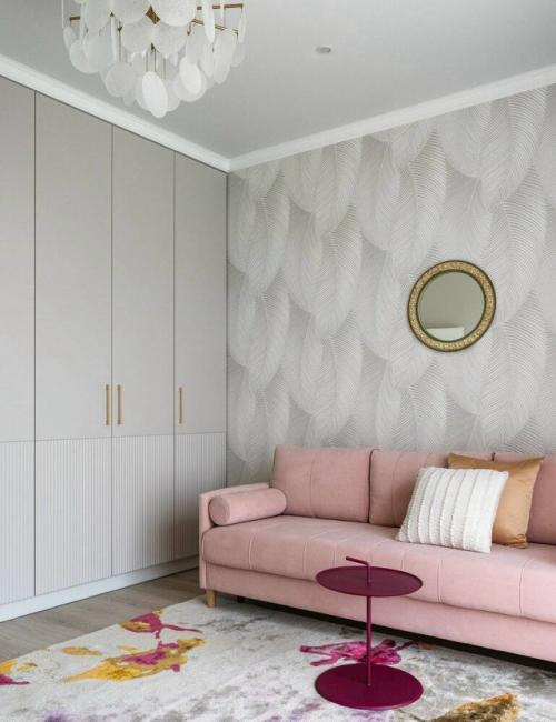 Этот интерьер гармонично сочетает утончённость классики с чистыми линиями и функциональностью современного дизайна. 06